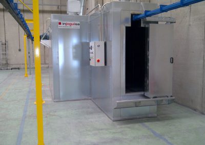 Static oven with conveyor